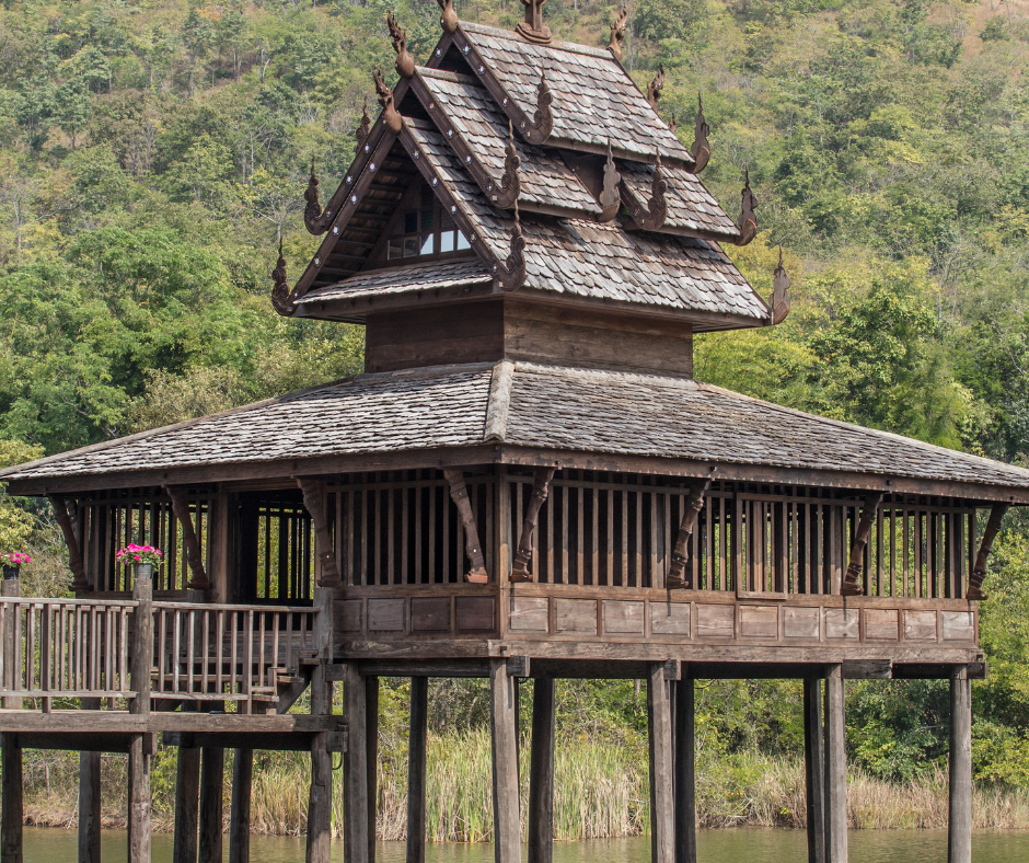 บ้านใต้ถุนสูงราคา 3แสนไม้ทั้งหลัง